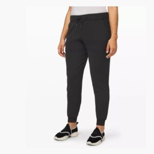 Lululemon black size 12 ON THE FLY JOGGER 28" *WOVEN